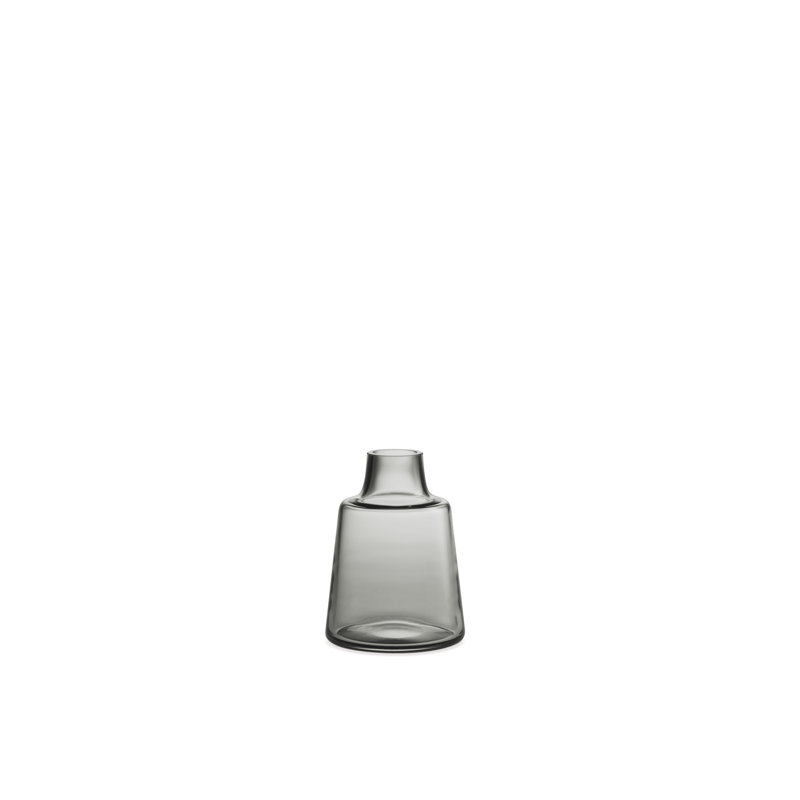 Vase de table en verre fait à la main Flora par Less Limits, Fumée, H 4,7 po x l 3,3 po x P 3,3 po