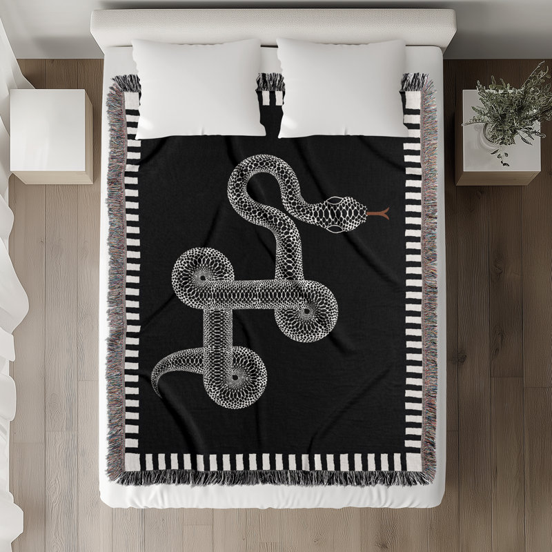 Jeté en mélange de coton Vanjo Snake, L 70 po x l 50 po, Noir / blanc cassé