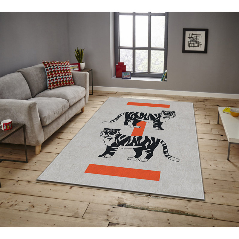 Luxurious Area Carpet (5.2 x 7.5 ft), 100% Polyester, 740 g/m² | Soft Velvet Fabric with Non-Slip Felt Dot Underside, Laminated Sponge for Comfort | Easy to Clean, Machine Washable at 86°F | Ideal for Living Room & Bedroom Decor