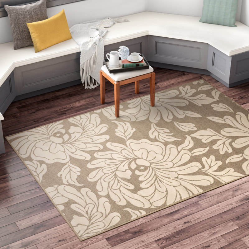 Bethyn Floral Indoor / Outdoor Rug, Rectangle 7'6" x 10'9"