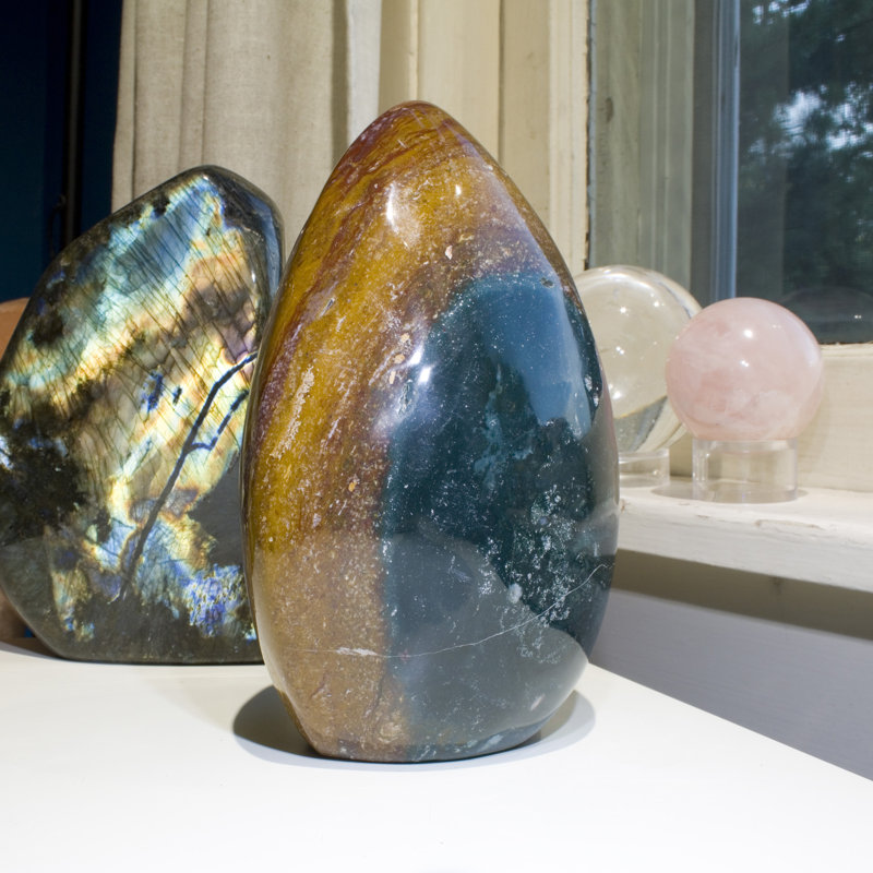 Figurines & Sculptures