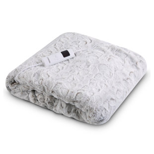 Carmen Electric Heated Throw