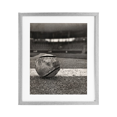 Reproduction sous verre rétro encadrée de sports rétro patinée, design par Marcus Prime