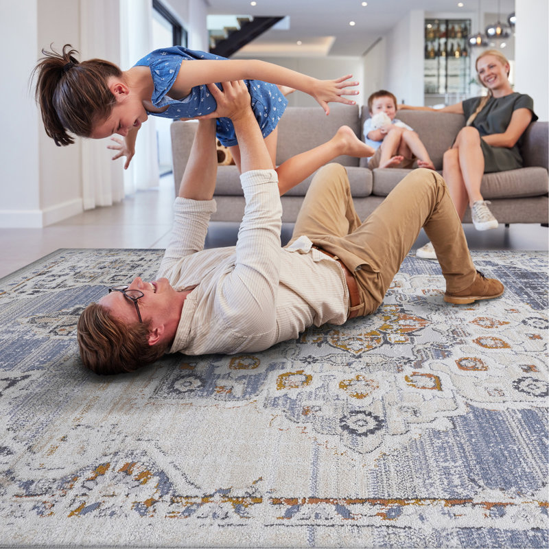 Tapis crème / or / médaillon 6X9, Rectangle 6 pi 7 po x 7 pi 9 po