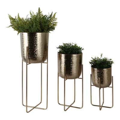 Ensemble de pots à fleurs en métal avec motif martelé texturé et supports géométriques modernes, décoration décorative pour l'intérieur ou l'extérieur, ensemble de 3