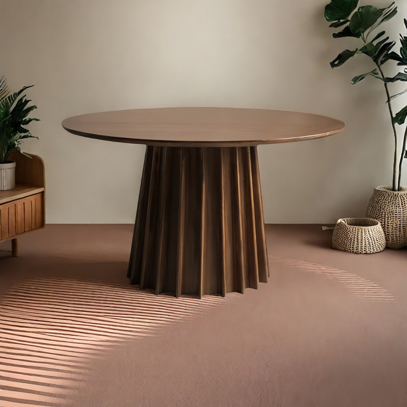 Minimalist Solid Wood Round Dining Table, 29.5"H x 35.4"L x 35.4"W