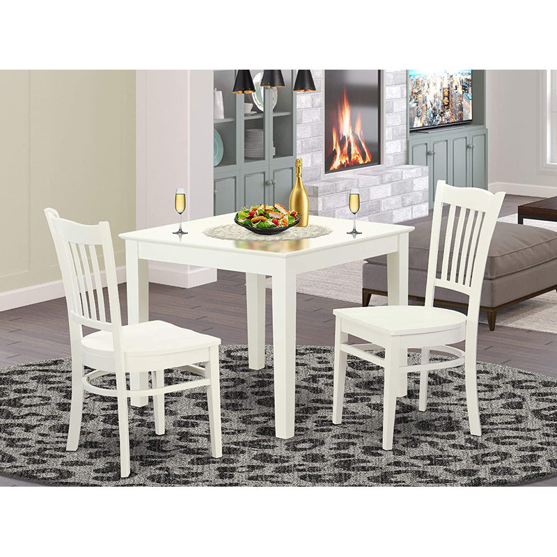 L'ensemble de 3 tables de salle à manger modernes comprend une table carrée en bois et 2 chaises de salle à manger, lin blanc