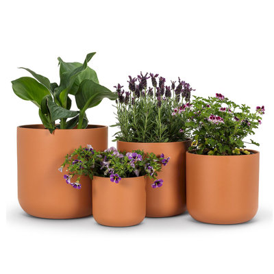 Ilmari Pot Planter