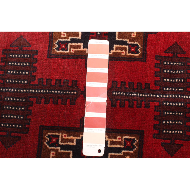 Tapis rouge Teimani 2 pi 11 po x 4 pi 9 po
