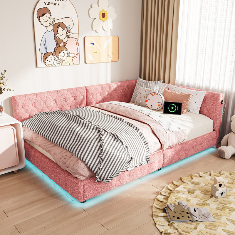 Bed, Pink