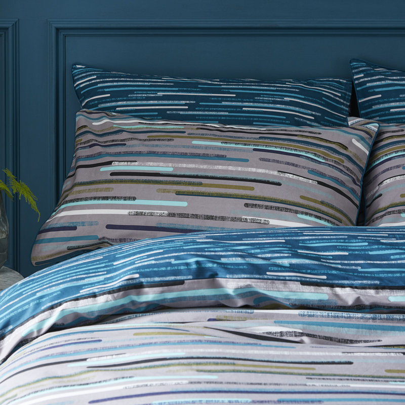 Motion Blue 200 TC Duvet Cover Set, Super King Duvet Cover + 2 Pillowcases