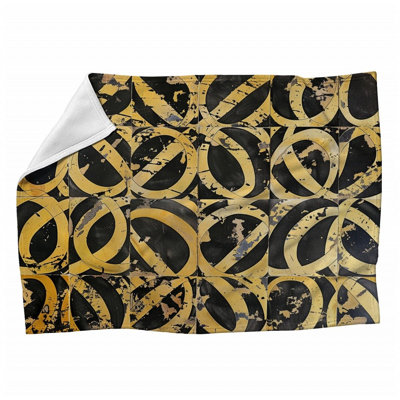 Trendy Floral Plush Throw Blanket