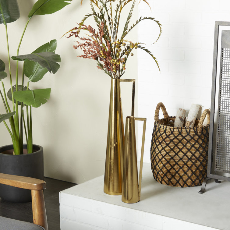 Handbag-Shaped Flower Vases  Luxury vase, Flower vases, Ceramic flowers
