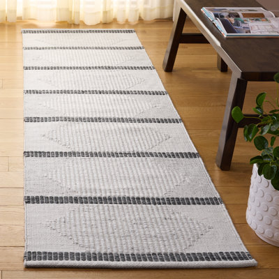 Kilim Hand Woven Recycled P.E.T. Geometric Indoor Rug