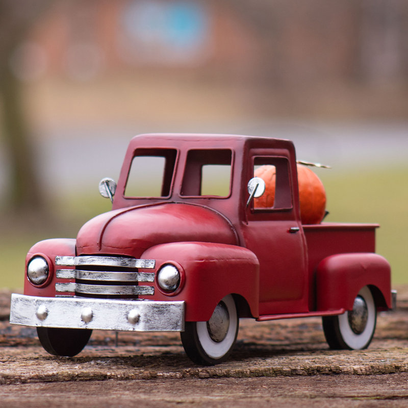 Petite camionnette en fer multi-saisonnière, Rouge antique