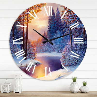 Rivière sinueuse avec des silhouettes d'arbres bleu foncé - horloge murale Lake House