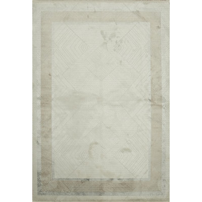 Neutral Geometric Rug 5x8