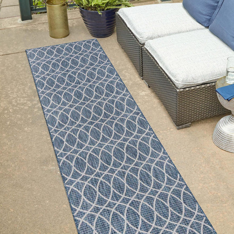 Blue Gitter Indoor/Outdoor Trellis Rug, Runner 2' x 7'10"