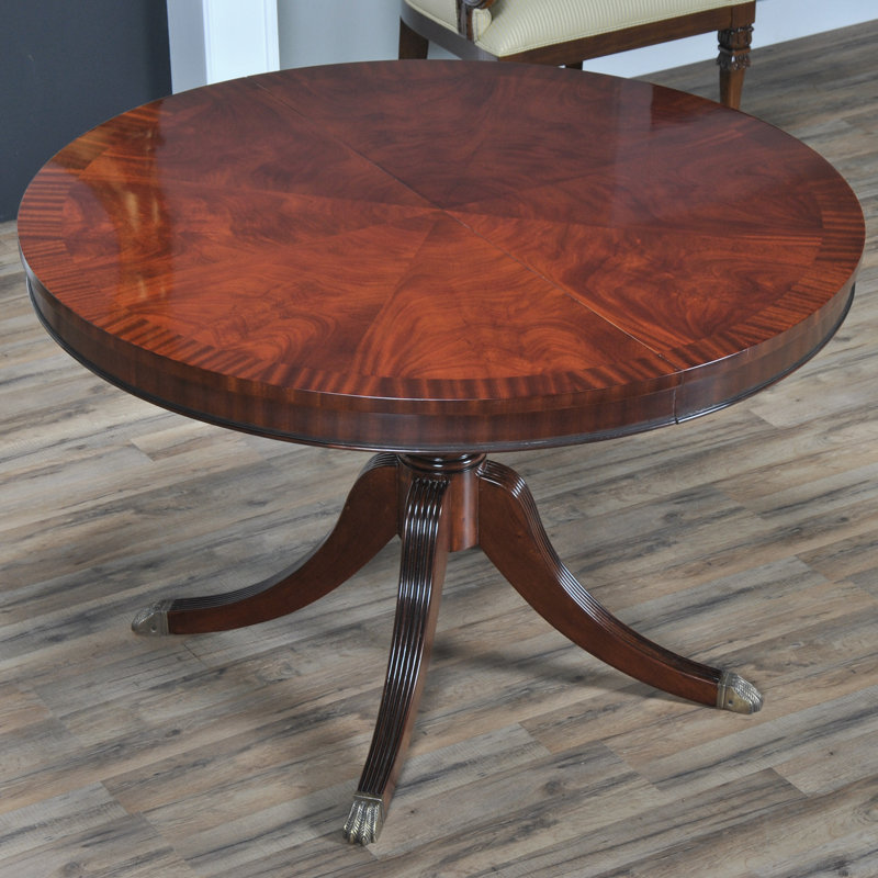 Table de salle à manger en bois d'acajou massif