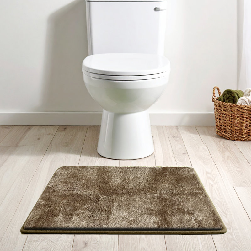 Hiltonia Polypropylene Non-Slip Bath Rug, Beige, 24" L x 17" W