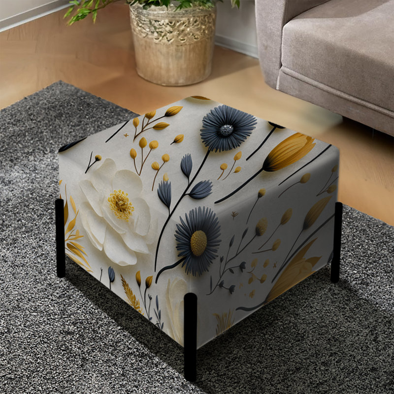 Scandinavian White Elegant Florals - Repose-pieds carré floral