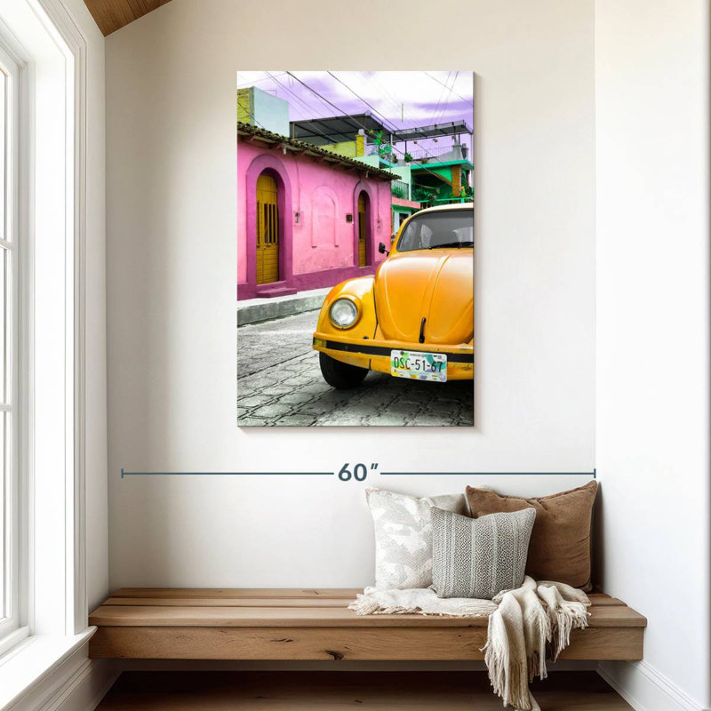 Voiture Meet jaune Beetle, H 45 po x l 30 po