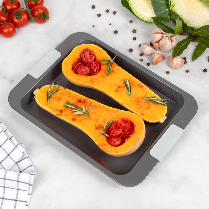Laura Ashley Classic Cake Pan