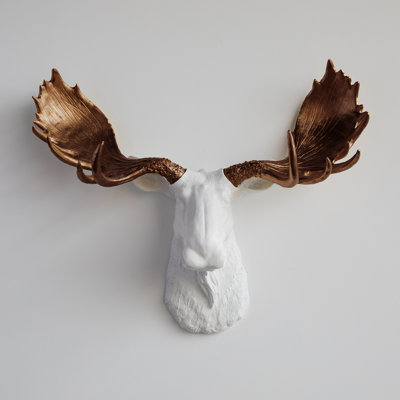 Handmade Rustic Animals Wall Decor on Resin
