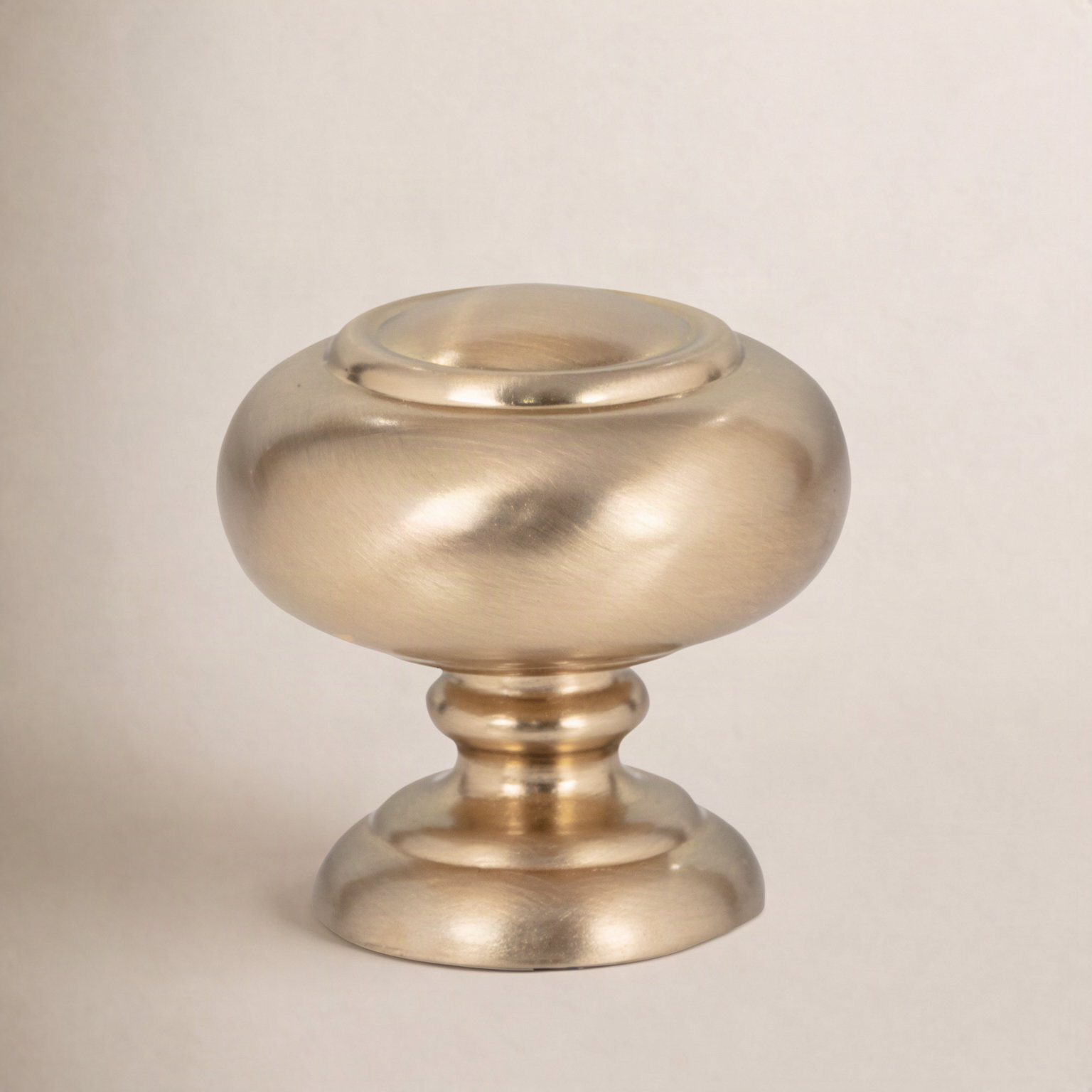 Victoria Mushroom Cabinet Knob, Warm Brass