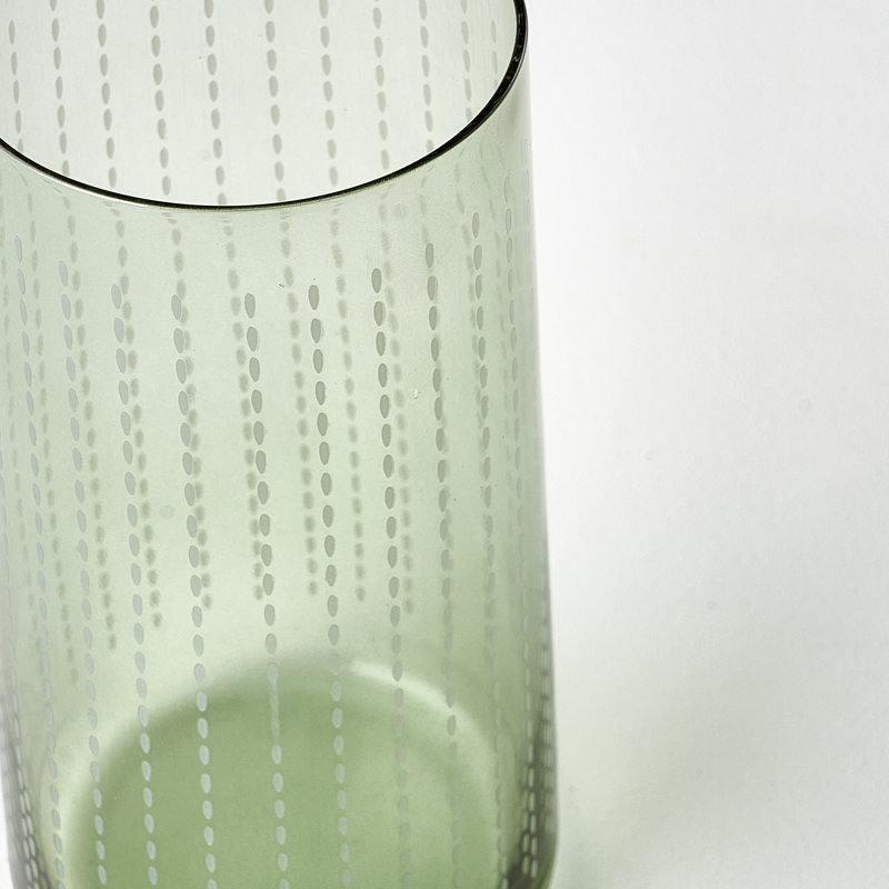 Verre à gin pointillé