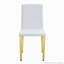 Ensemble de 4 chaises à dossier en similicuir avec pieds en métal doré-115824173