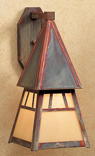 Lanterne murale d'extérieur 1 lumière Marland, H 16,75 po x l 7,5 po, Bronze, Blanc opalescent