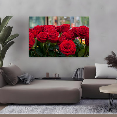 Gros plan de roses rouges dans un bouquet pendant le Festival de Sant Jordi, Barcelone, Espagne, abstrait, contemporain, fleur, paysage, art
