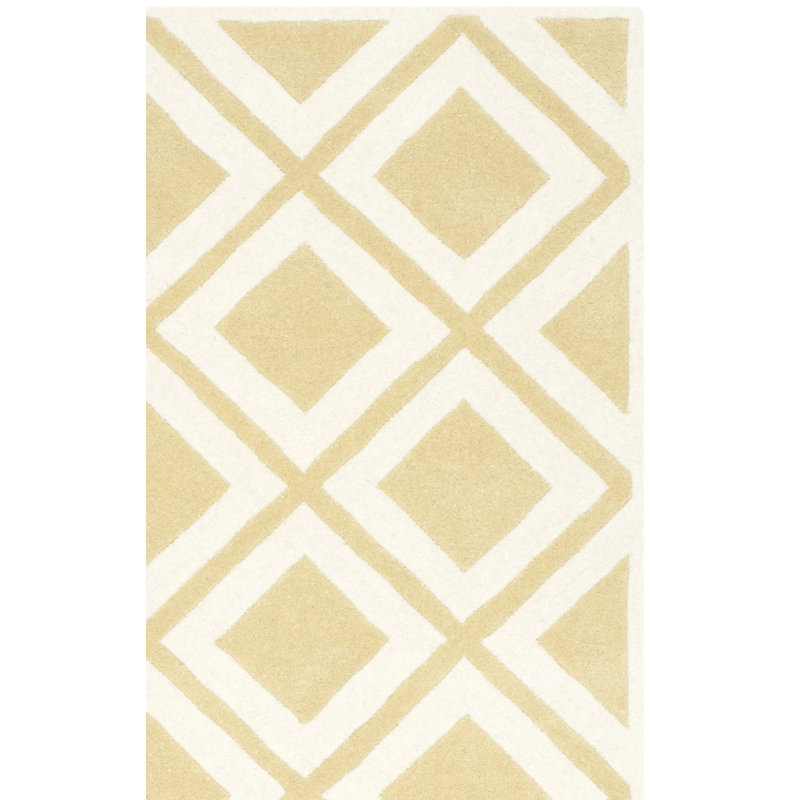 Tapis doré / ivoire en laine touffeté à la main à motif géométrique Teresita Ellicott, Carré 5 pi