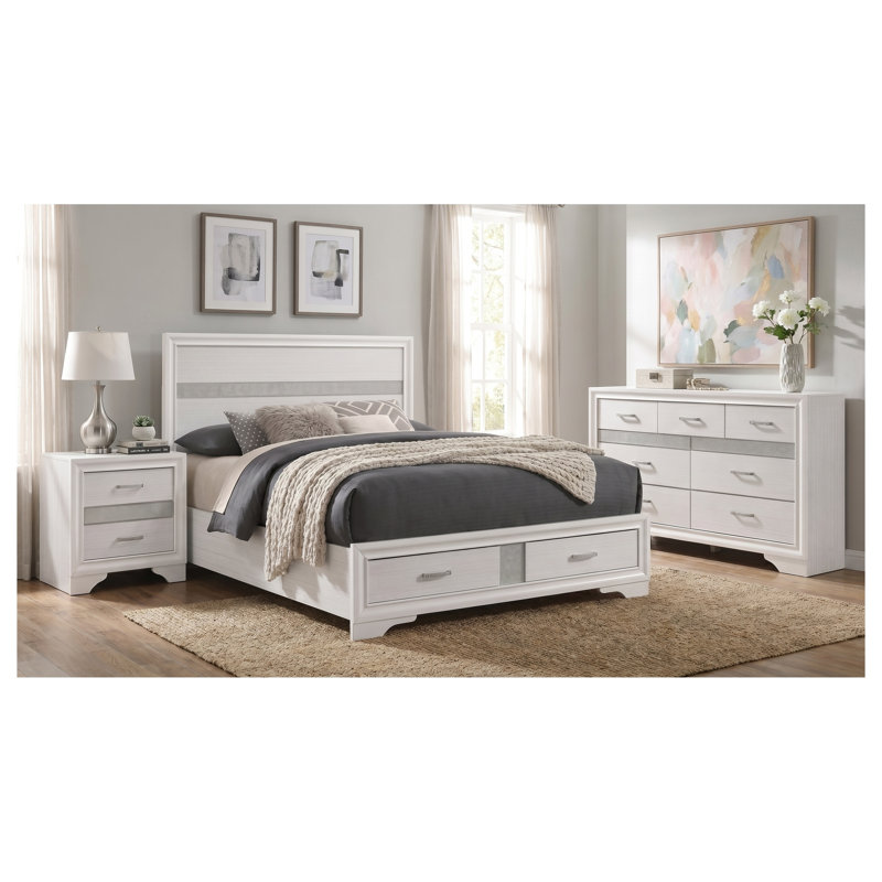 Ensemble de chambre à coucher Isadora blanc Queen 3 pièces avec tête de lit à panneaux, commode et table de chevet