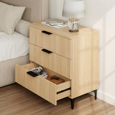Grande table de chevet moderne en bois cannelé avec 3 tiroirs, l 25,6 po x P 13,8 po x H 29,5 po, naturel