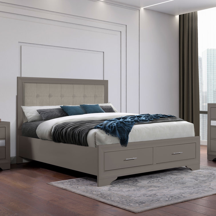 Lark Manor Annease Upholstered Platform Storage Bed 