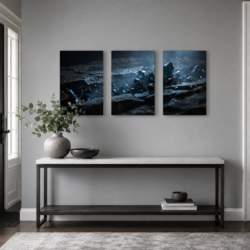 «Blue Crystal Geode Formation on Dark Rock», ensemble de 3 toiles murales, H 24 po x l 16 po x 3 pièces