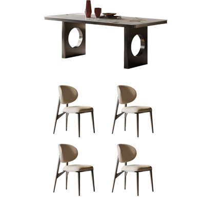 Ensemble de table et chaises de haute qualité