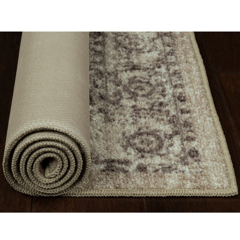 Hildagard Oriental Indoor Rug, Rectangle 1'8" x 2'10"