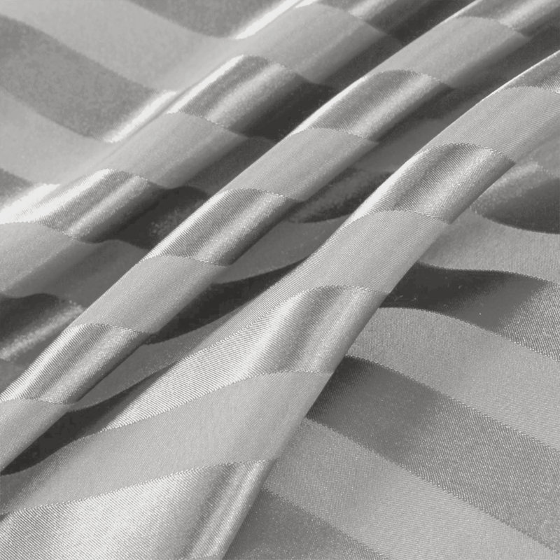 Kanheya Microfiber 250 TC Reversible Stripe Duvet Cover Set with Pillowcases, Kingsize - 2 Standard Pillowcases, Silver