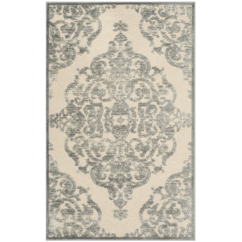 Paradise Performance Oriental Rug, Rectangle 2'7" x 4'