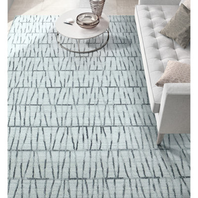 Abstract Area Rug in Silver/Dark Gray