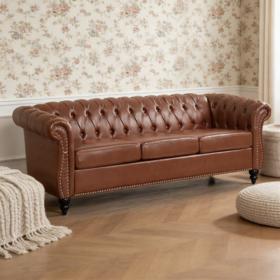 Canapé Chesterfield en polyuréthane à trois places avec accoudoirs roulés et structure durable