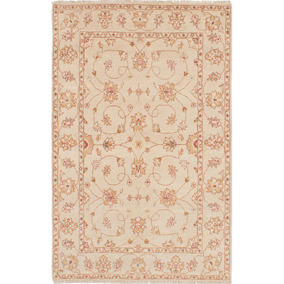 Tapis unique en laine noué à la main des années 2010 de 4 pi x 6 pi 3 po beige Pryinka