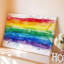 "Toile", une peinture à l'aquarelle vibrante d'un drapeau arc-en-ciel avec art mural-323964510