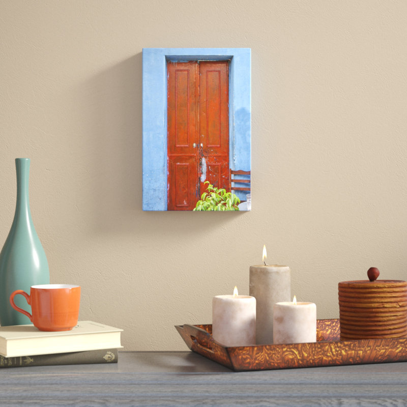 «Doors Abroad III», photographie sur toile, H 12 po x l 8 po, Toile tendue