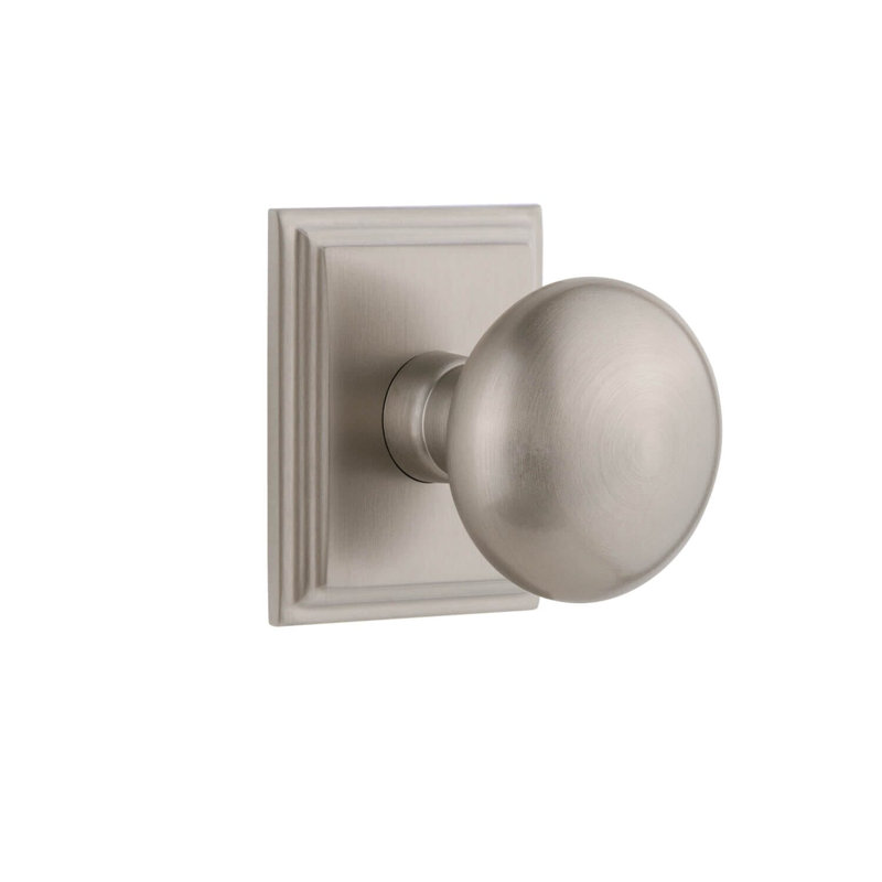 Rosette Grandeur Carré avec bouton Fifth Avenue, Nickel satiné, 2.375"