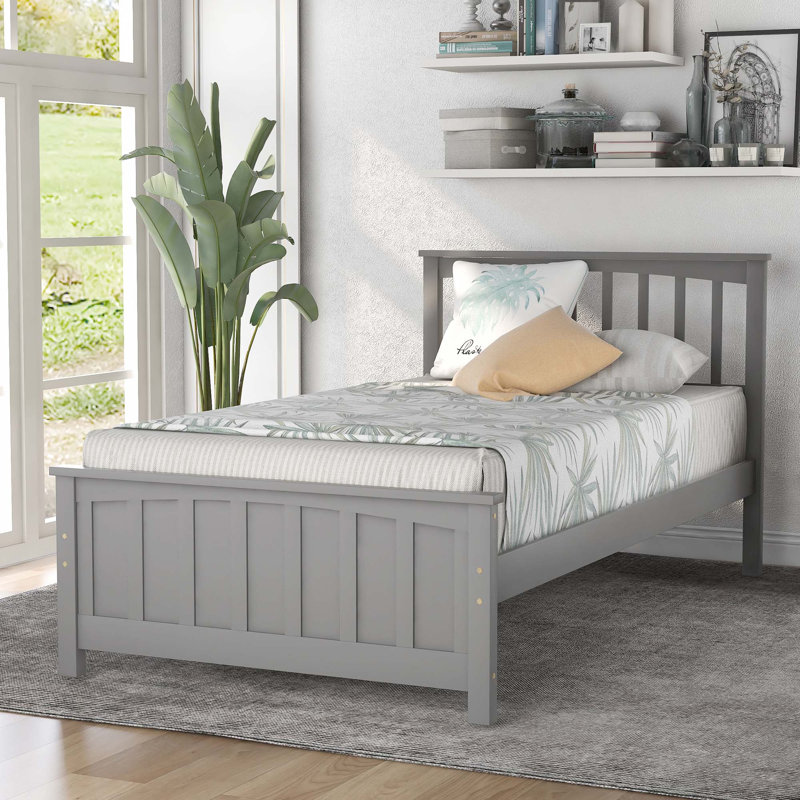 Lit plateforme en bois, Gris