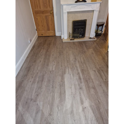 RVP402 SPC Vinyl 5mm Thick 18cm W x 122cm L Vinyl Plank